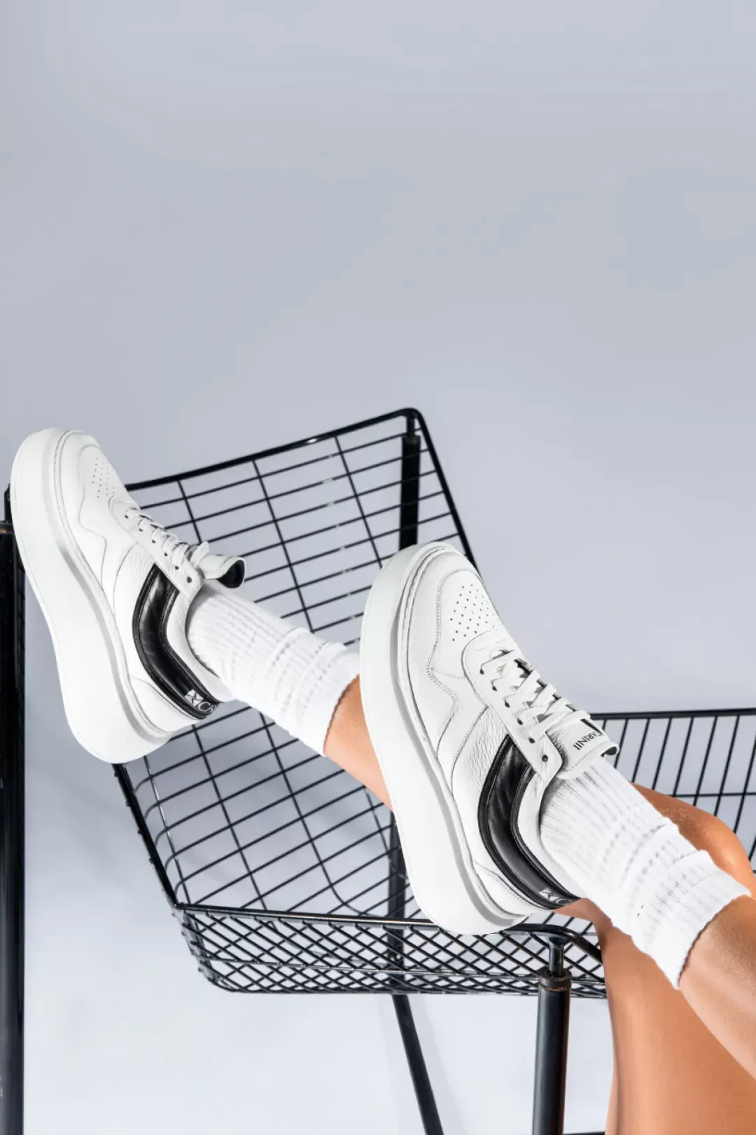 Damskie Carinii Skórzane Sneakersy Damskie | Na Platformie*Białe sneakersy damskie --B9052-I81-E50-000-F69