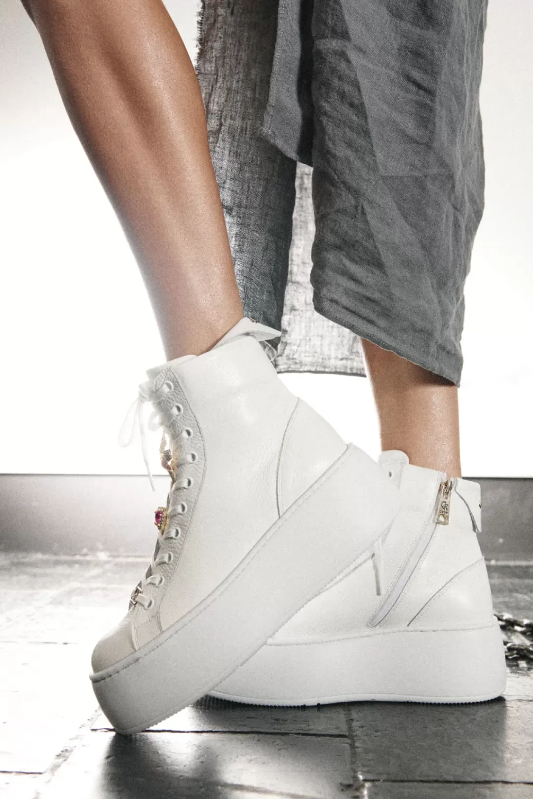 Damskie Carinii Skórzane Sneakersy Damskie | Na Platformie*Białe wysokie sneakersy --B9180-I81-000-000-G23